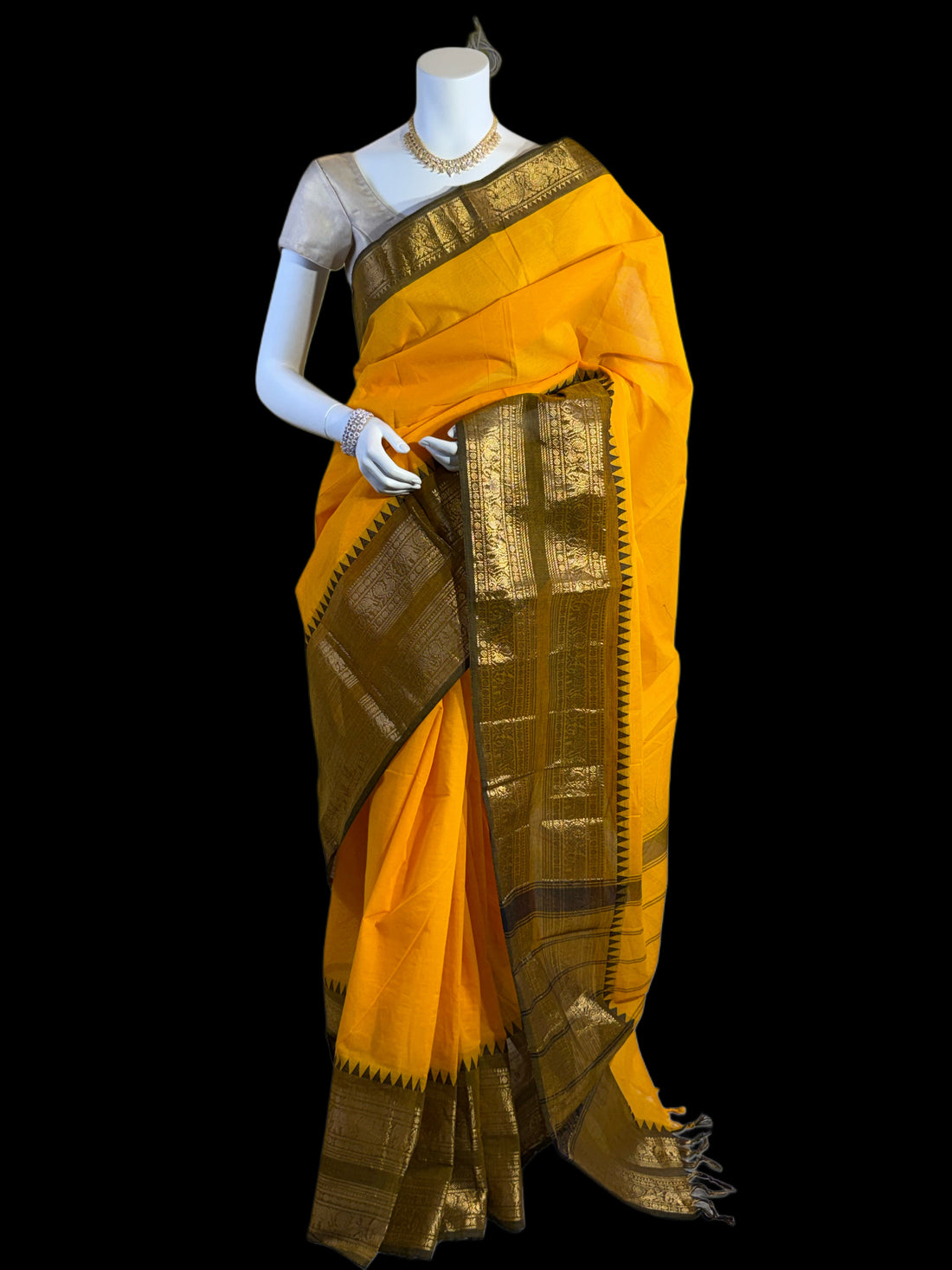 MG041926001 - Mangalgiri Silks