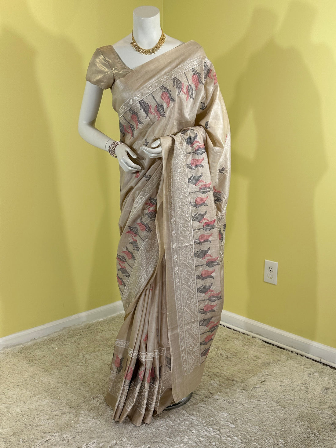 TS041926001 - Tussar Silk Saree